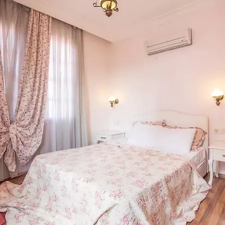 Apartamento Defne Oldtown Suites *