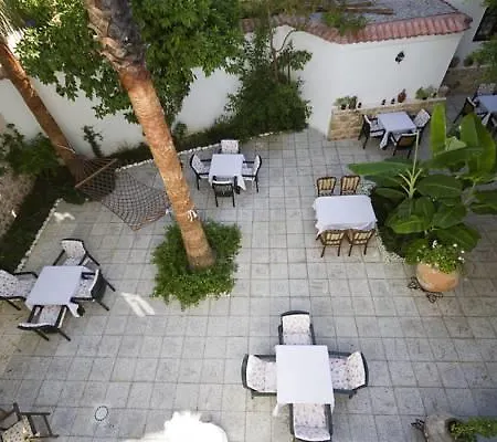 Defne Oldtown Suites *